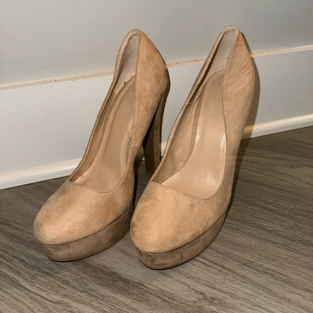 Charlotte Russe Light Nude Tan Platform Pumps